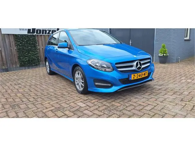 Mercedes-Benz B-klasse 180 Ambition NAVIGATIE + AIRCO .