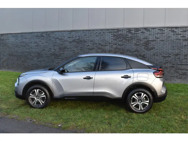 Citroën C4 1.2  Live Airco Cruisecontrol Carkit Btw auto Nieuwe-distriem