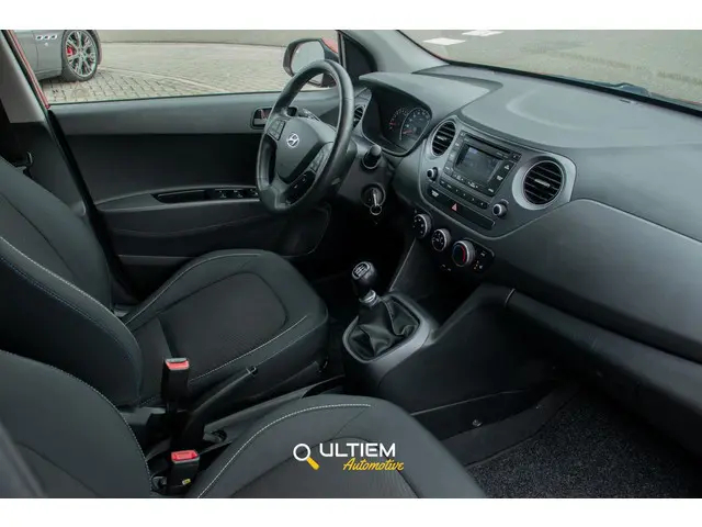 Hyundai i10 1.0i Passion | Cruise Stoelverwarming Zuinig