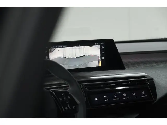Peugeot e-3008