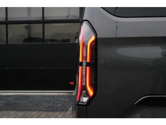 Ford Tourneo