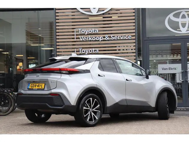 Toyota C-HR 1.8 Hybrid 140 Dynamic,  Parkeersensoren, Blind Spot, Apple Carplay/Android Auto!