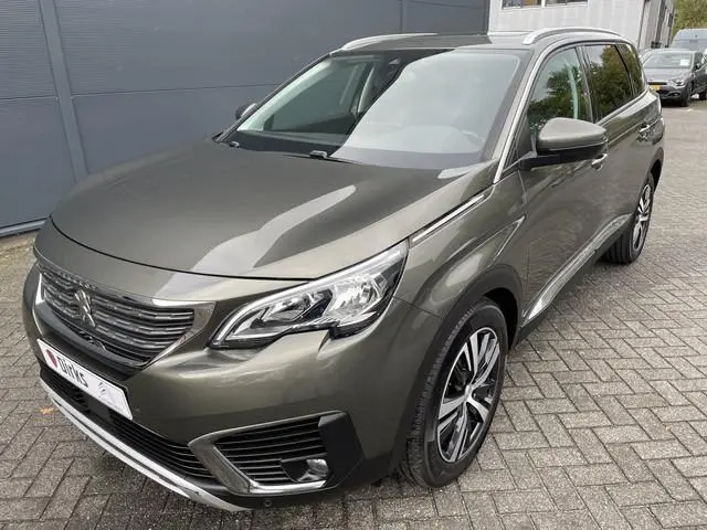 Peugeot 5008 130pk Road Trip (Elektrisch Schuifdak  - Elektrische klep - Keyless Entry - Camera - Ap...