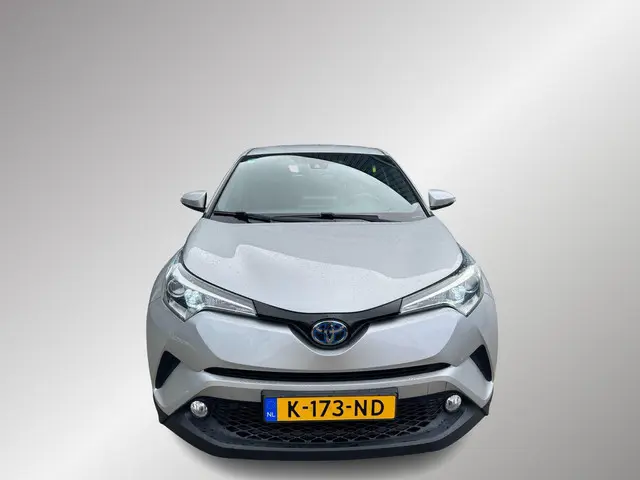 Toyota C-HR 1.8 Hybrid Active, Adaptieve Cruise Control Parkeercamera, Navigatie,