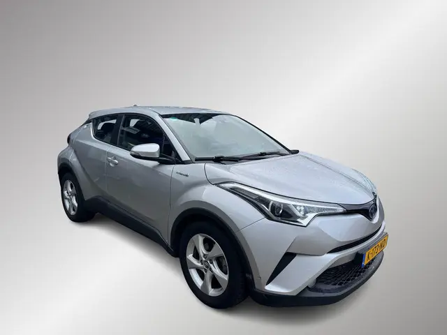 Toyota C-HR 1.8 Hybrid Active, Adaptieve Cruise Control Parkeercamera, Navigatie,