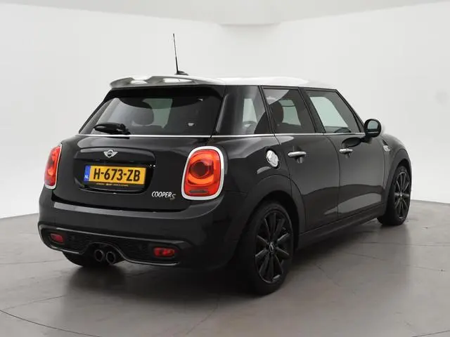 MINI Cooper S 2.0 192 PK 5-DEURS + LED | STOELVERWARMING | BREEDBEELD NAVI | SFEERVERLICHTING