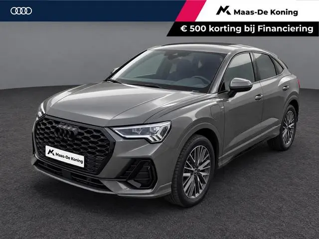 Audi Q3 Sportback 45 TFSIe 180kW/245PK S Edition · Trekhaak · Apple/Android Car Play · Drive select...