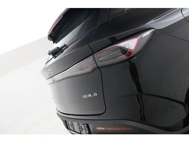 BYD SEAL