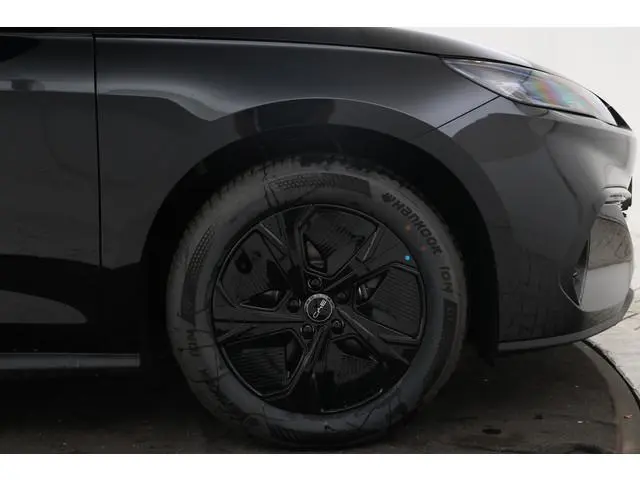BYD SEAL