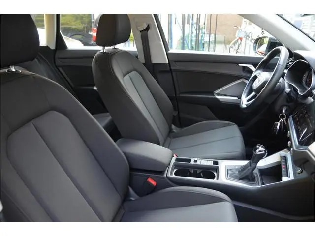 Audi Q3 35 TFSI Pro Line 18" Alu, Cruise Control Adaptief