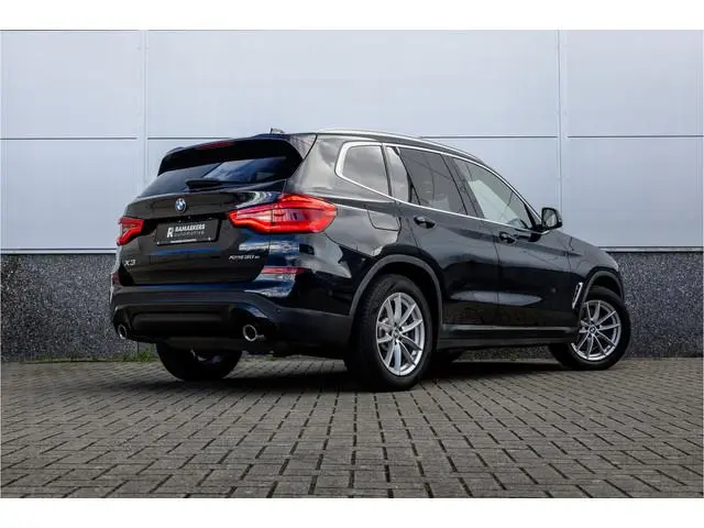 BMW X3 xDrive30e Business Edition Plus Panorama dak / Leder / Carplay / Android Auto /