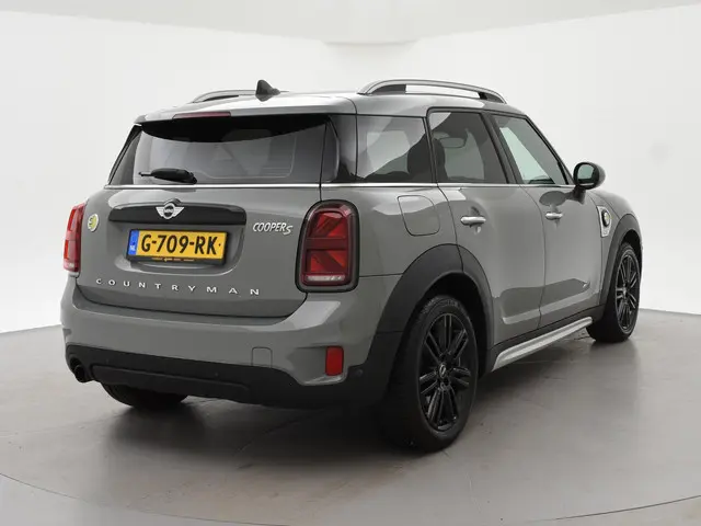 Mini Mini Countryman 1.5 Cooper S E ALL4 224 PK PLUG-IN HYBRID *MOONWALK GREY*  + UNION JACK | STOEL...