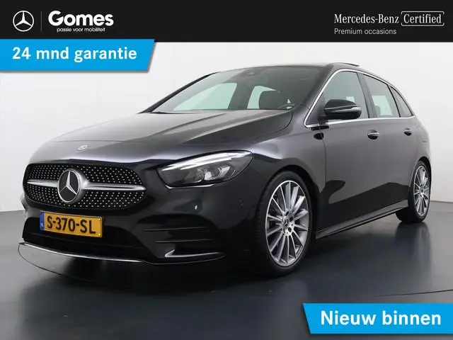 Mercedes-Benz B-klasse 180 AMG Line | Trekhaak | Pano | Sfeerverlichting