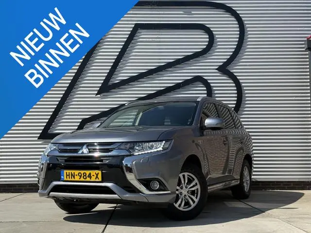 Mitsubishi Outlander 2.0 PHEV Business Edition Navi|Camera|Trekhaak|Clima|Cruise|N.A.P|Dealer Odnerh...
