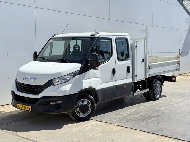 Iveco Daily 35C14 2.3 Kipper Dubbele Cabine Dubbellucht 3,5t Trekhaak 6 Stoelen Airco Cruise Control...