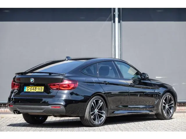 BMW 3-serie Gran Turismo 320i 184Pk Aut. | High Executive | M-Sport | Achteruitrijcamera | Harman-Ka...