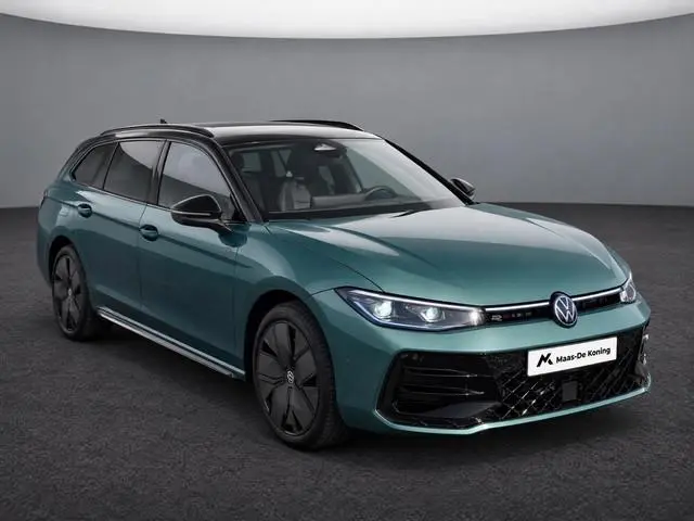 Volkswagen Passat Variant 1.5eHybrid 272PK R-Line Black Style Plus · Leder · Harman Kardon · Trekhaa...