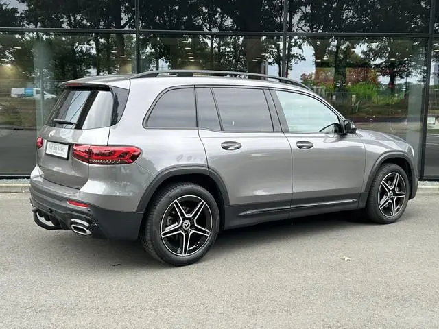 Mercedes-Benz GLB 200 AMG // Trekhaak // 360 Camera // Nightpakket // Carplay // Augmented Reality /...