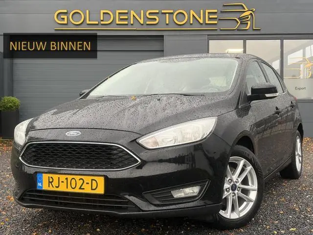 Ford Focus 1.0 Lease Edition  ✓2e Eigenaar✓Navi✓Trekhaak✓Carplay✓Lm velgen✓Pdc✓101pk✓Bj 12-2017✓4 El...