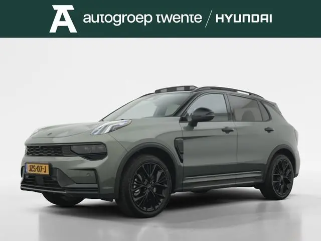 Lynk & Co 01 1.5 More | Panoramadak | Trekhaak | Dodehoeksensoren