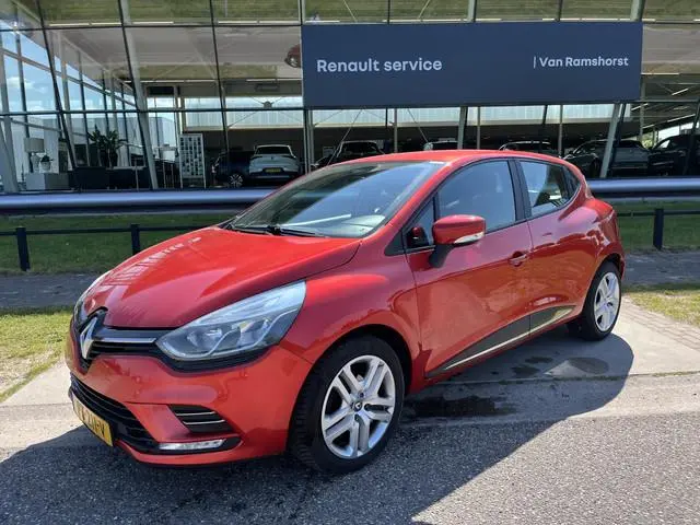 Renault Clio 0.9 TCe / Airco / 2e Pinksterdag open 09.30 - 17.00 uur