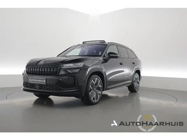 ŠKODA Kodiaq 1.5 TSI PHEV Sportline Business | UIT VOORRAAD LEVERBAAR | Pano | Elek. Trekhaak | Memo...