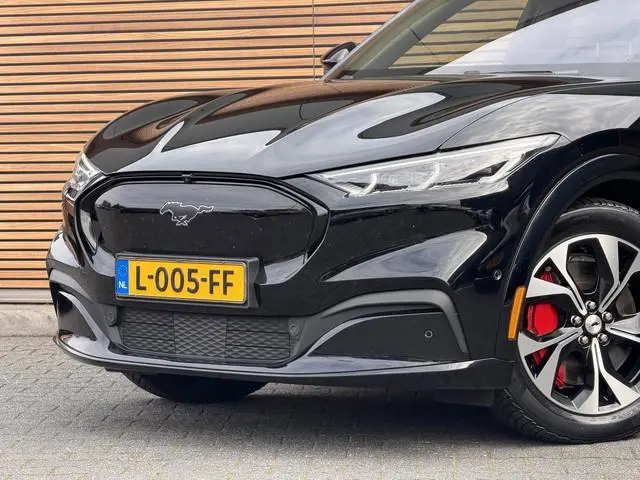 Ford Mustang Mach-E AWD 75 kWh
