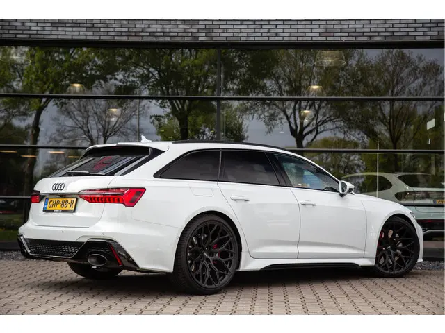 Audi RS6 Avant RS 6 TFSI 4.0 quattro , B&O Advanced, Laser, 4-wielsturing, Nachtzicht, Head-up display, Trekhaak