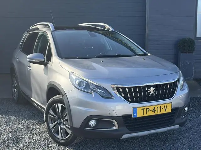 Peugeot 2008 1.2 PureTech Allure 2e Eigenaar,Pano,Navi,Trekhaak,Camera,110pk,Pdc,Clima,Cruise,Halfle...