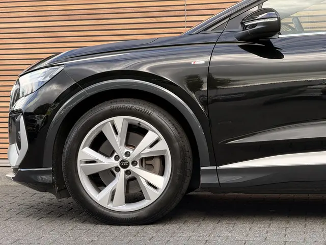 Audi Q4 Sportback e-tron