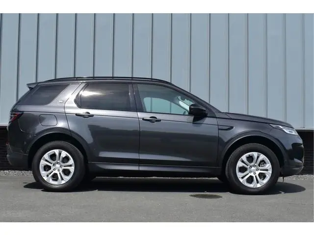 Land Rover Discovery Sport P300e 1.5 SE | Trekhaak | 309PK | Leder | Camera | Carplay | LED