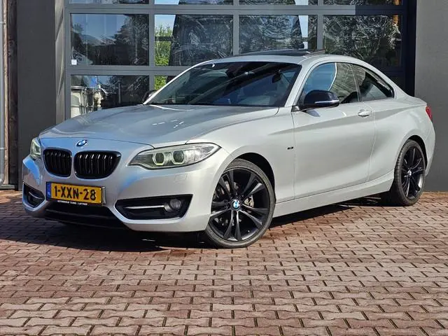 BMW 2-serie Coupé 220i High Executive Sport | Automaat | Xenon | Leder | Stoelverwarming | Schuif/he...