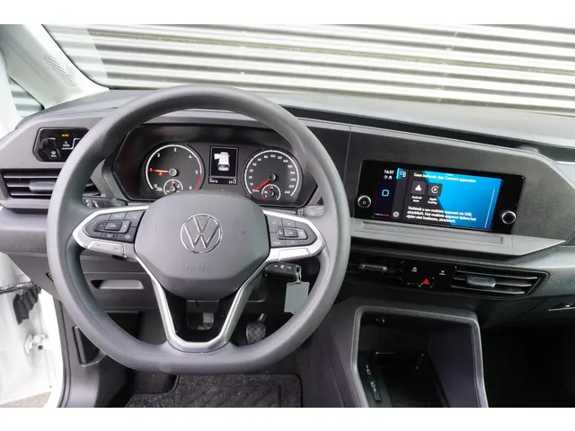 Volkswagen Caddy Cargo 2.0 TDI 102pk Apple Carplay Trekhaak 16" Velgen Multifunctioneel stuurwiel Pa...