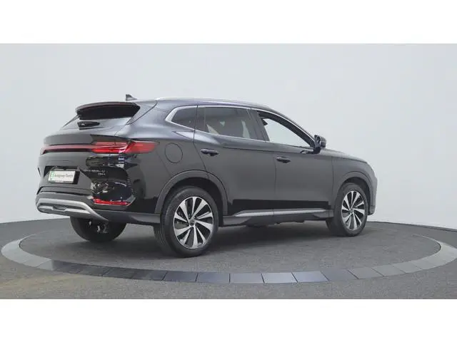 BYD SEAL U
