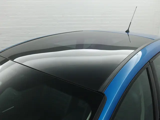 Ford C-Max 2.0 Plug-in Hybrid Titanium Plus Aut- Panoramadak, Camera, Elektrische Leder Interieur, S...