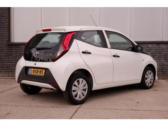 Toyota Aygo 1.0 VVT-i x-fun | Airco| Bluetooth | Elek. Ramen | 5DRS | NL/NAP