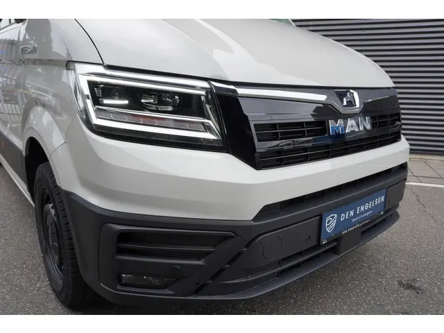 MAN TGE 3.140 L3H3 Aut FACELIFT Commander BOMVOL! | LED | NAVI | CLIMATRONIC | TREKHAAK | ACC | STOELVERWARMING | STUURVERWARMING | VOORRUITVERWARMING