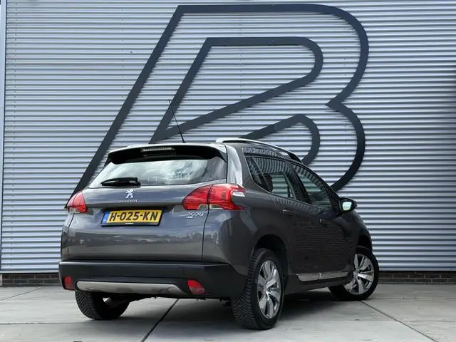 Peugeot 2008 1.2 PureTech Allure 2e Eigenaar|Navi|Trekhaak|Clima|Cruise|PDC V+A|APK tot 04-2027