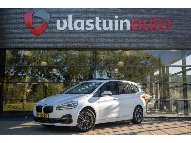 BMW 2-serie Gran Tourer 220i 7p. High Executive , Pano, Head-up Display, Sportstoelen, Trekhaak