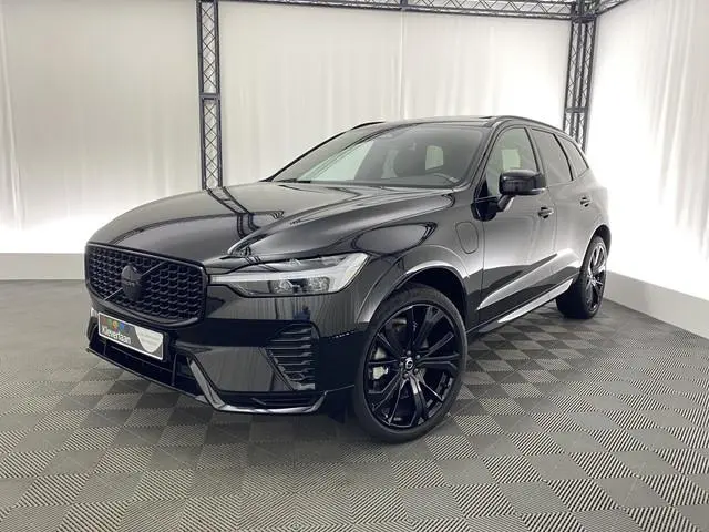 Volvo XC60 2.0 T8 Plug-in hybrid AWD Plus Black Edition | Pano dak | Apple carplay | BLISS | Leer |...