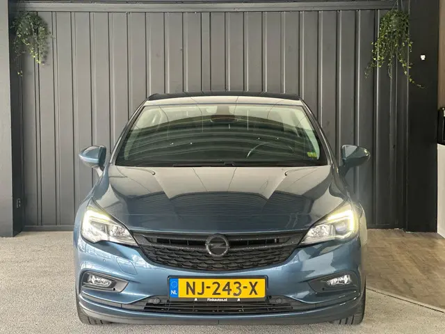 Opel Astra 1.0 Online Edition | Navi | Cruise Control | Parkeersensor voor en achter | LMV 17 |