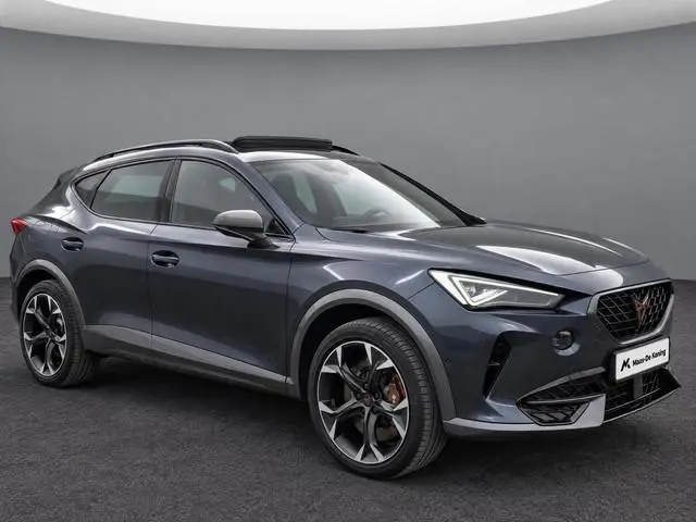 CUPRA Formentor 1.4e-Hybrid 180kW/245PK VZ · Panoramadak · Trekhaak · Camera + Parkeersensoren · App...