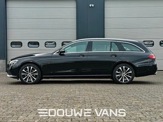Mercedes-Benz E-Klasse 300e LED Carplay Camera Navigatie Stoelverwarming Hybrid