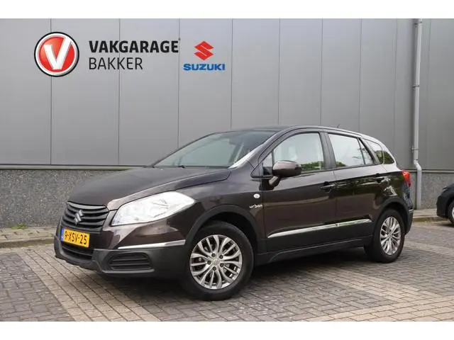 Suzuki SX4 S-Cross 1.6 Comfort | Middenarmsteun | Navigatie | Cruise control |