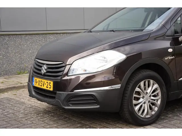 Suzuki SX4 S-Cross 1.6 Comfort | Middenarmsteun | Navigatie | Cruise control |