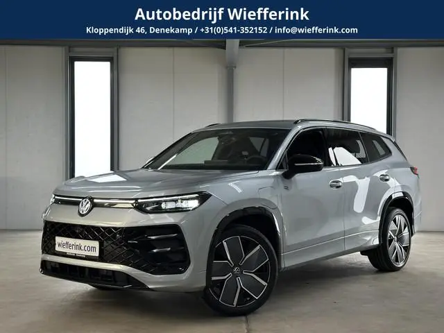 Volkswagen Tayron 1.5 eHybrid R-Line 272 pk | Pano | Black pack | Trekhaak |