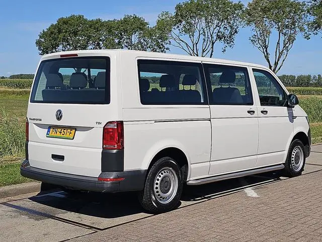 VOLKSWAGEN TRANSPORTER 2.0 TDI L2H1 9 Persoons Combi Personenbus Tourer Ex Taxi Airco BPM Vrij Euro6...