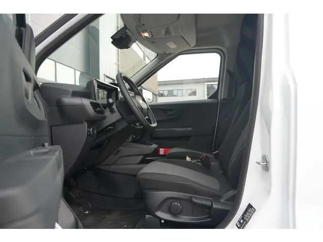 Ford E-Transit Courier