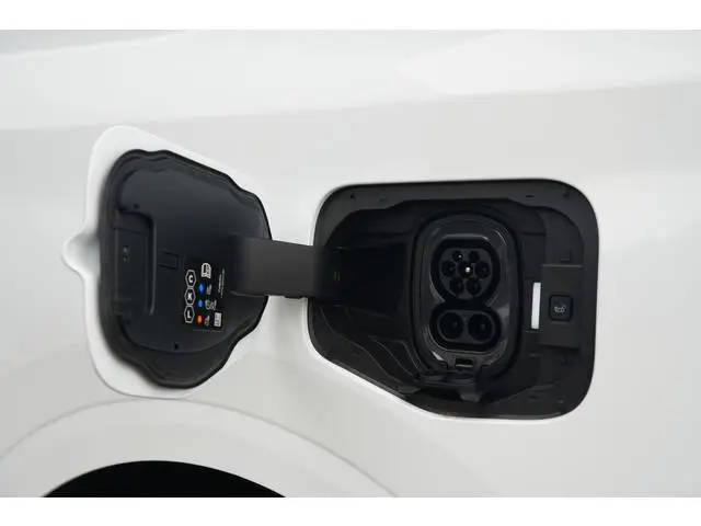 Ford E-Transit Courier