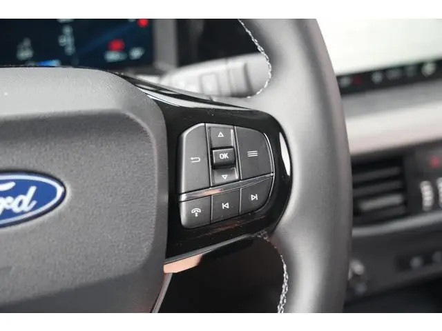 Ford E-Transit Courier